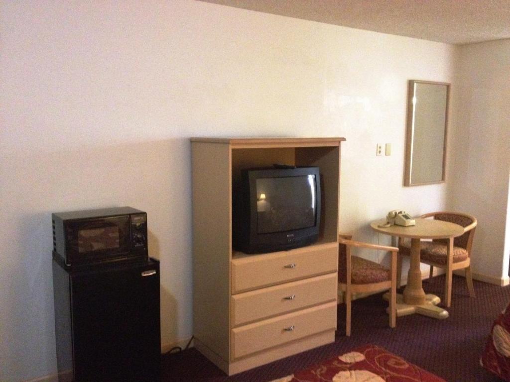 National 9 Inn South Lake Tahoe Room photo